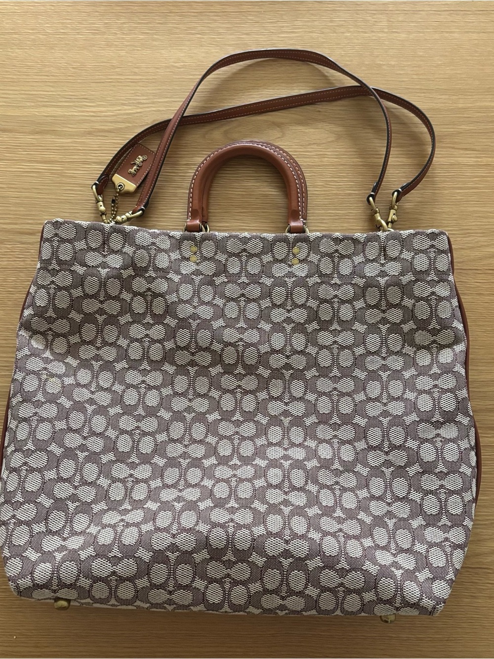 coach rogue tote in signature jacquard